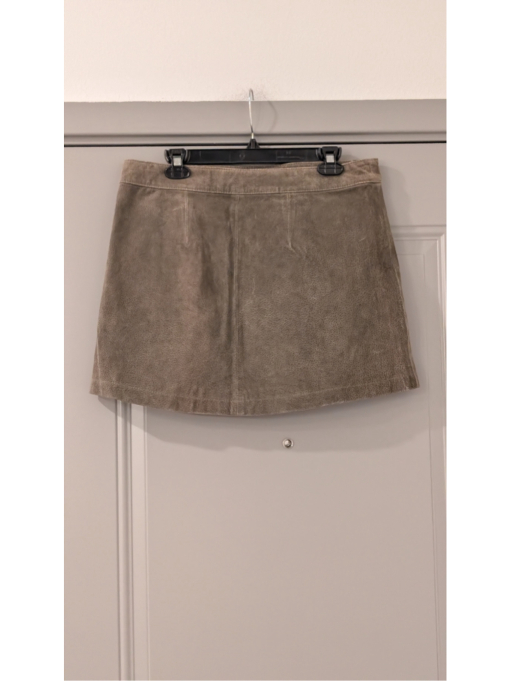 Women's BlankNYC Suede Wrap Mini Skirt Taupe Size 31 - Picture 5 of 10
